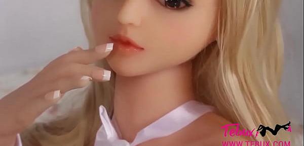  Teen blonde with creamy pussy you can’t say no to this sex doll